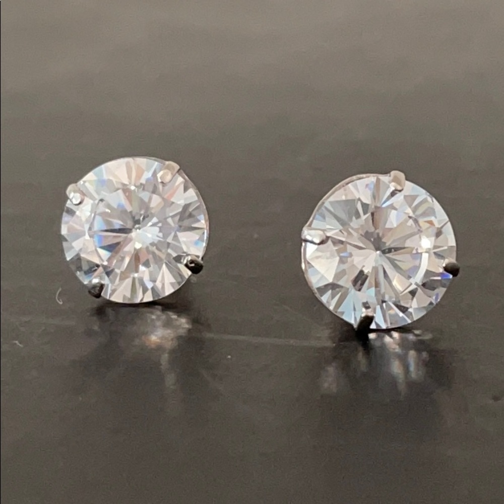 FOREVER 14KWHITE GOLD CUBIC ZIRCONIA EARRINGS NIB